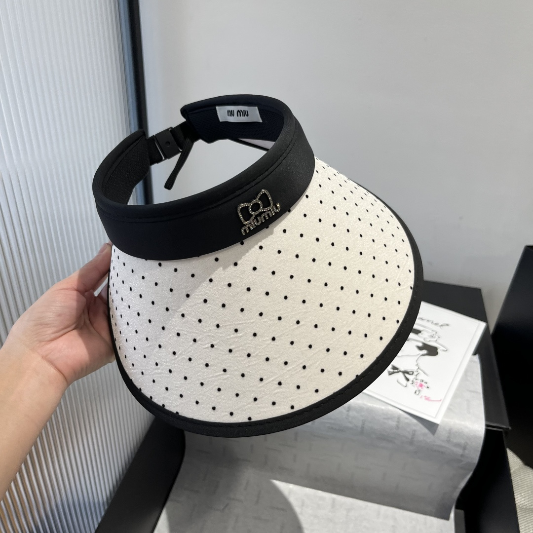 NO:229181,Miumiu Miu new polka dot empty top sun hat, sun headband hat, straw hat fisherman hat baseball hat, hat, miumiu, espadrilles, hats19860909miumiu缪缪新款波点空顶遮阳帽,遮阳发箍帽子草帽渔夫帽棒球帽,帽子,miumiu,espadrilles,hats,hat