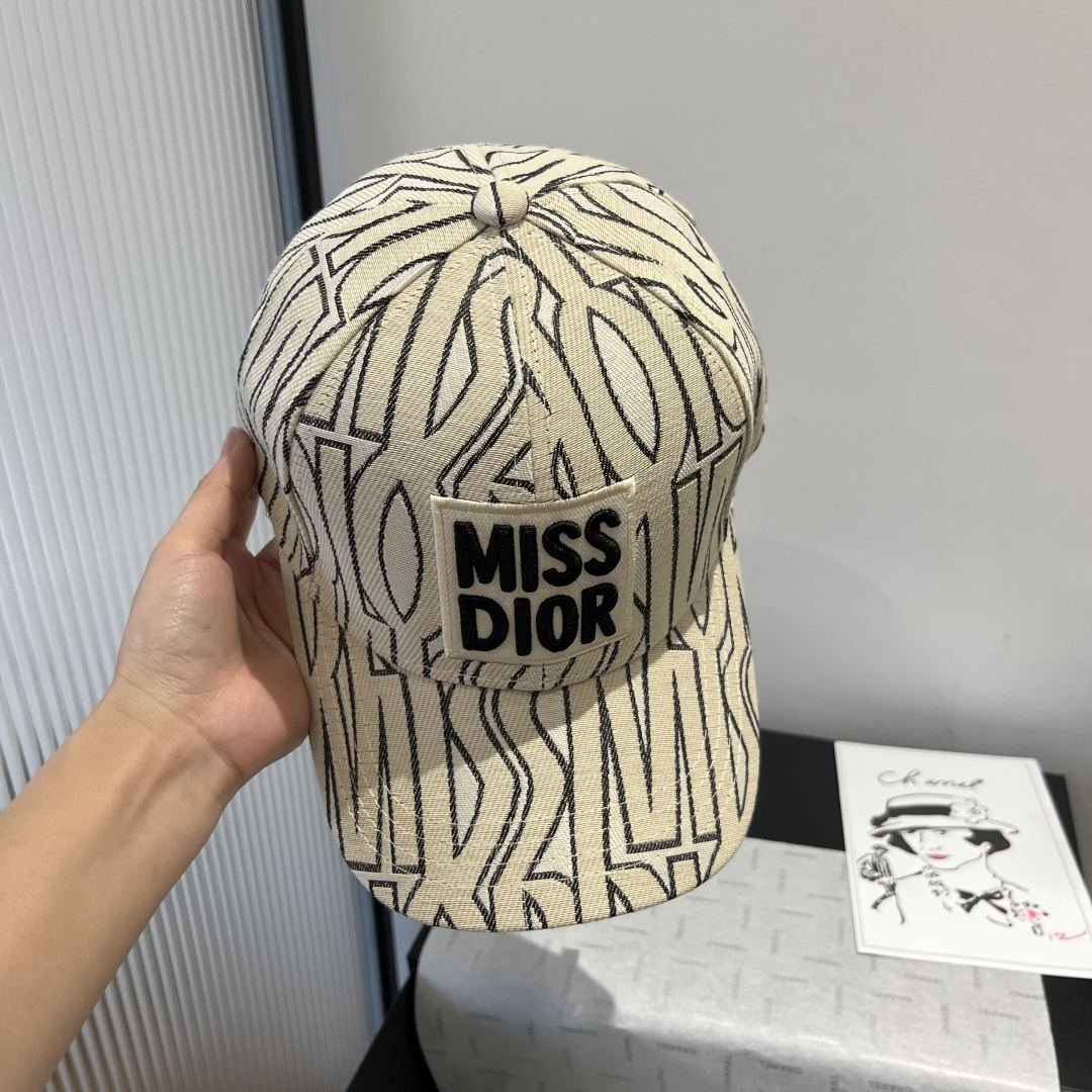 NO:229906,Dior new baseball cap, baseball cap, head circumference 57cm hat, straw hat, fisherman hat, baseball cap, hat, dior, dior, espadrilles, hats19860909Dior迪奥新款鸭舌帽,棒球帽,头围57cm帽子草帽渔夫帽棒球帽,帽子,dior,dior,espadrilles,hats,hat