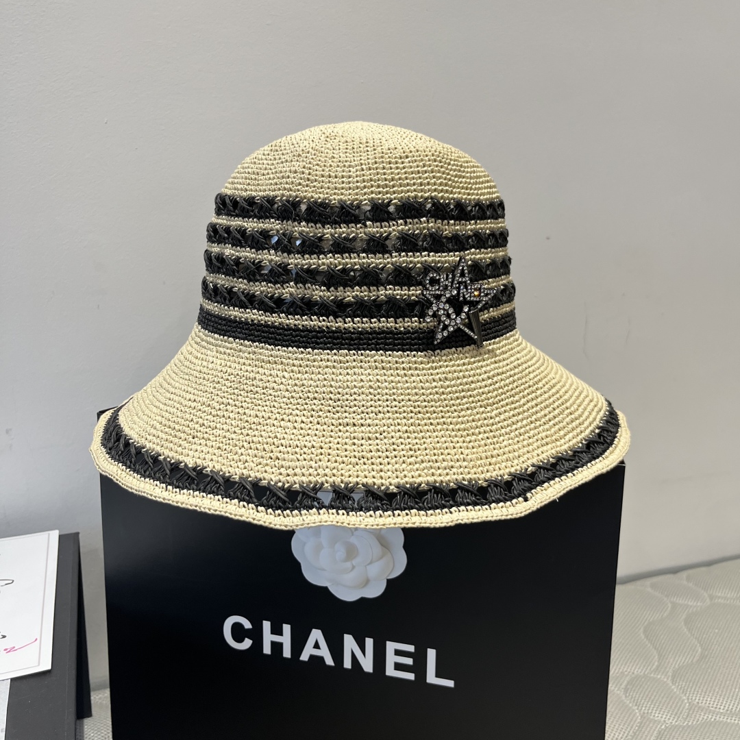 P

Chanel香奈儿盆帽，纯手工钩织拉菲草帽，头围57cm可折叠