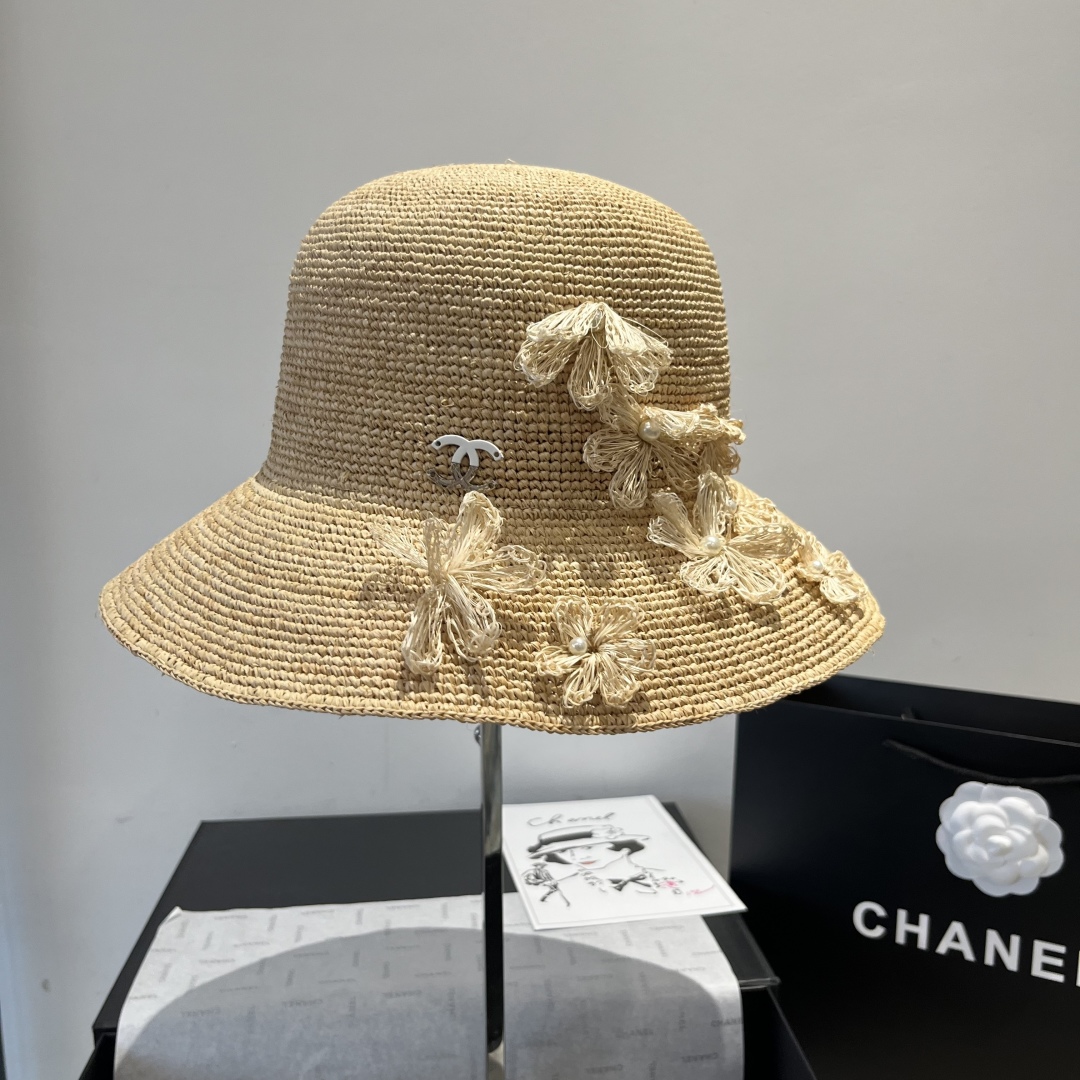 @

Chanel香奈儿新款拉菲草帽，纯手工钩织，灯笼草帽，超级重工  头围57cm