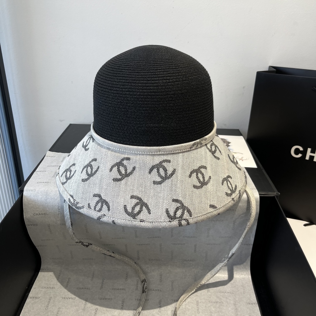 P

Chanel香奈儿草帽，高级定制，头围57cm。