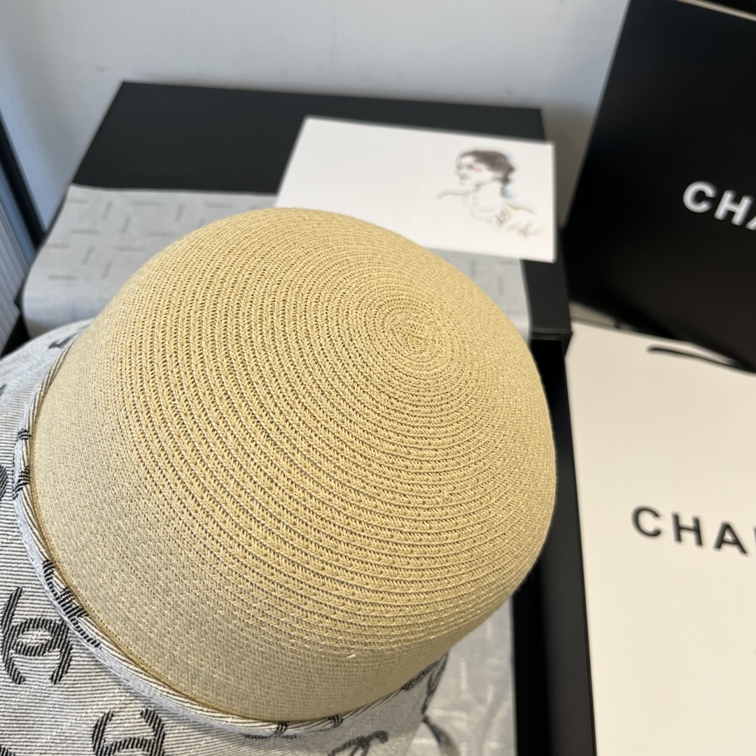 P

Chanel香奈儿草帽，高级定制，头围57cm。
