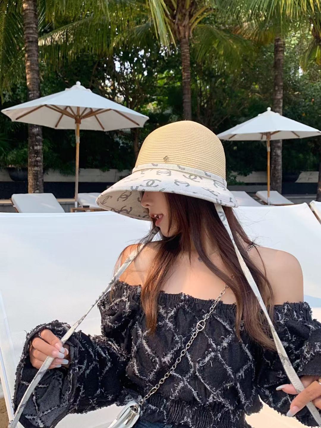 P

Chanel香奈儿草帽，高级定制，头围57cm。