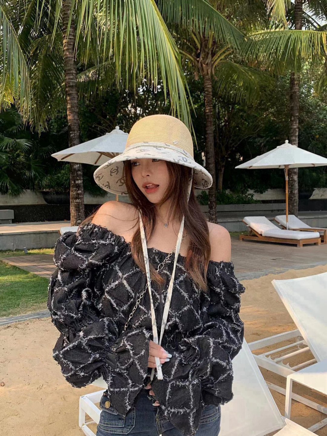 P

Chanel香奈儿草帽，高级定制，头围57cm。