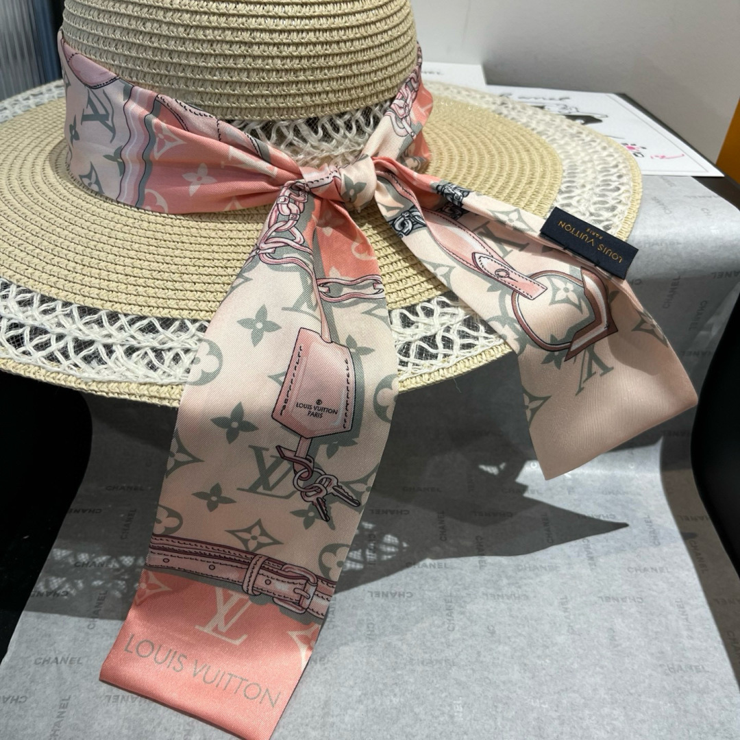 P

Lv草帽，大帽檐新款遮阳帽，沙滩帽，头围57cm