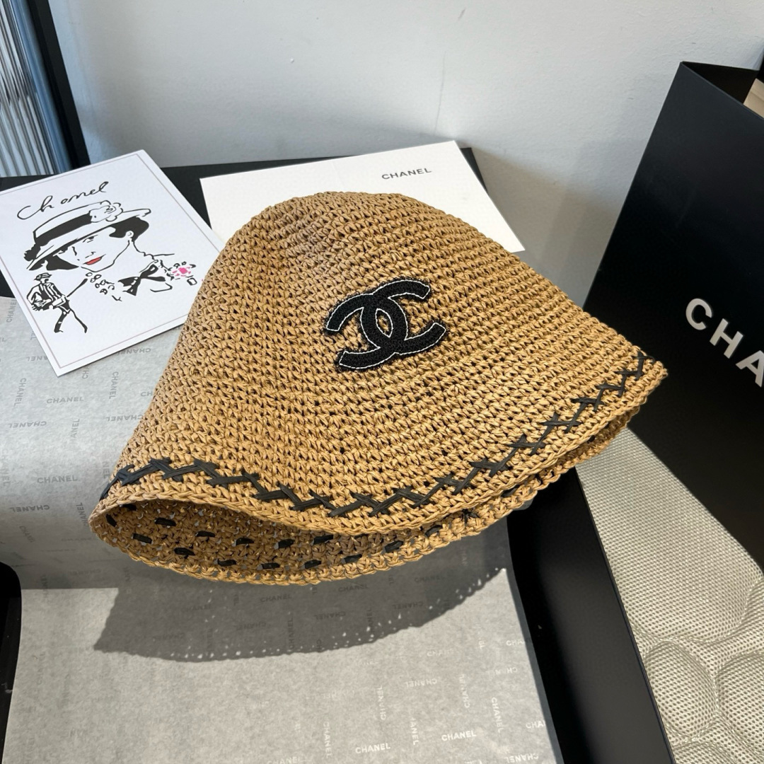 P

香奈儿Chanel 新款草帽，手工钩织草编帽，可折叠，携带方便，头围57cm