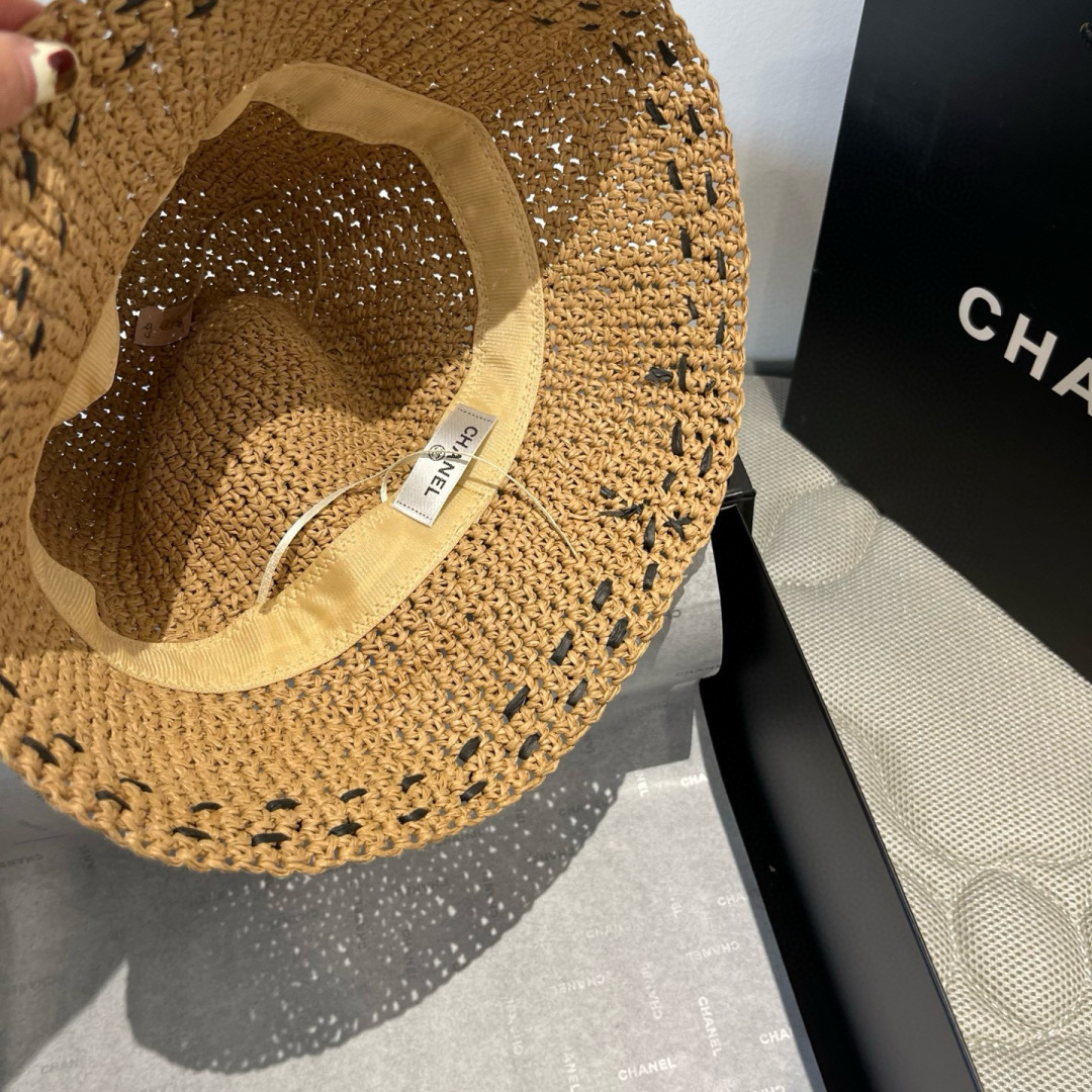 P

香奈儿Chanel 新款草帽，手工钩织草编帽，可折叠，携带方便，头围57cm