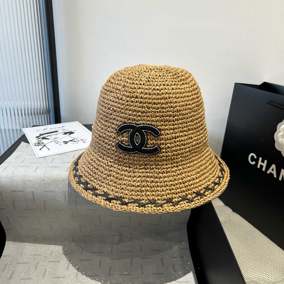 P

香奈儿Chanel 新款草帽，手工钩织草编帽，可折叠，携带方便，头围57cm
