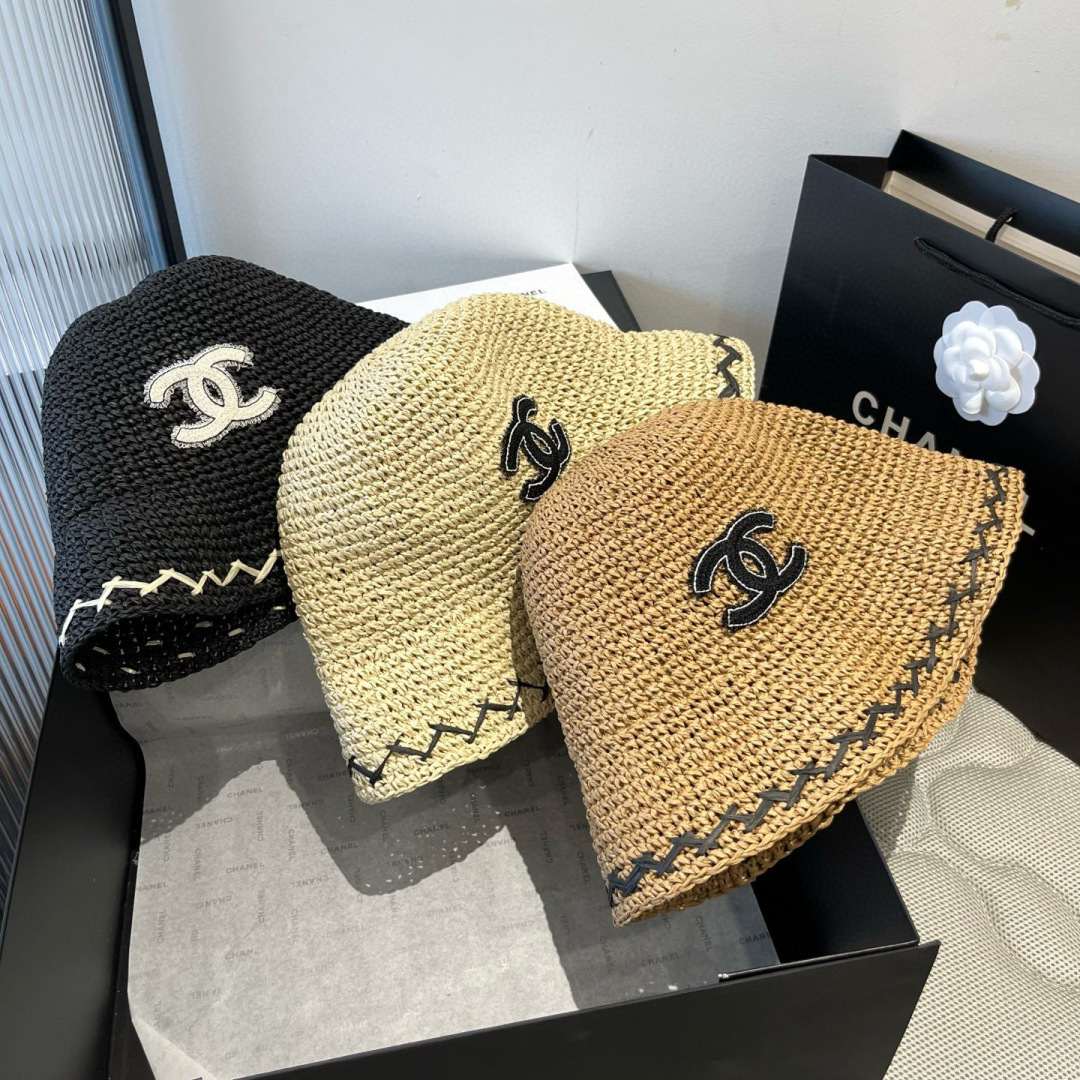 P

香奈儿Chanel 新款草帽，手工钩织草编帽，可折叠，携带方便，头围57cm
