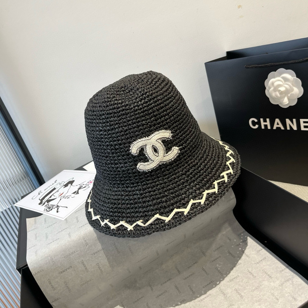 P

香奈儿Chanel 新款草帽，手工钩织草编帽，可折叠，携带方便，头围57cm