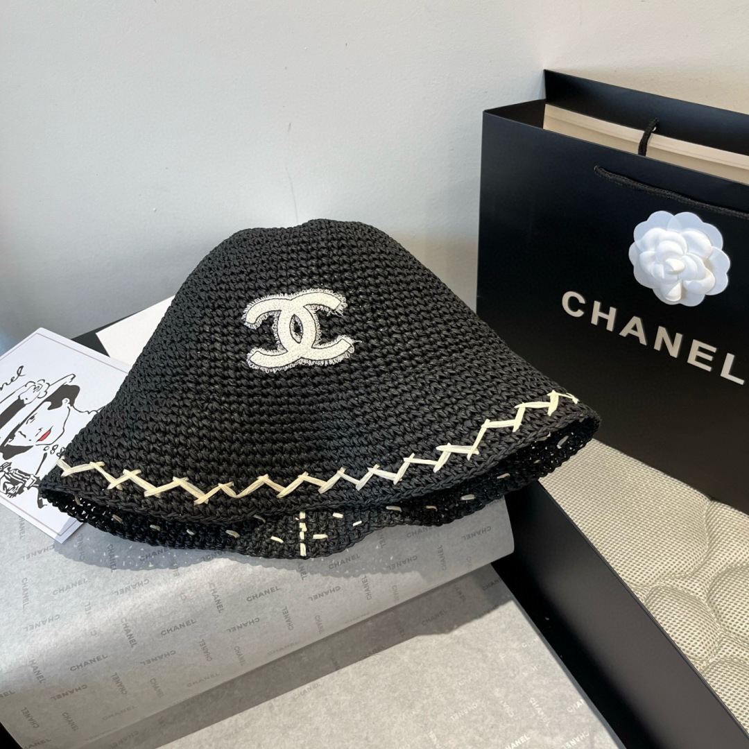 P

香奈儿Chanel 新款草帽，手工钩织草编帽，可折叠，携带方便，头围57cm
