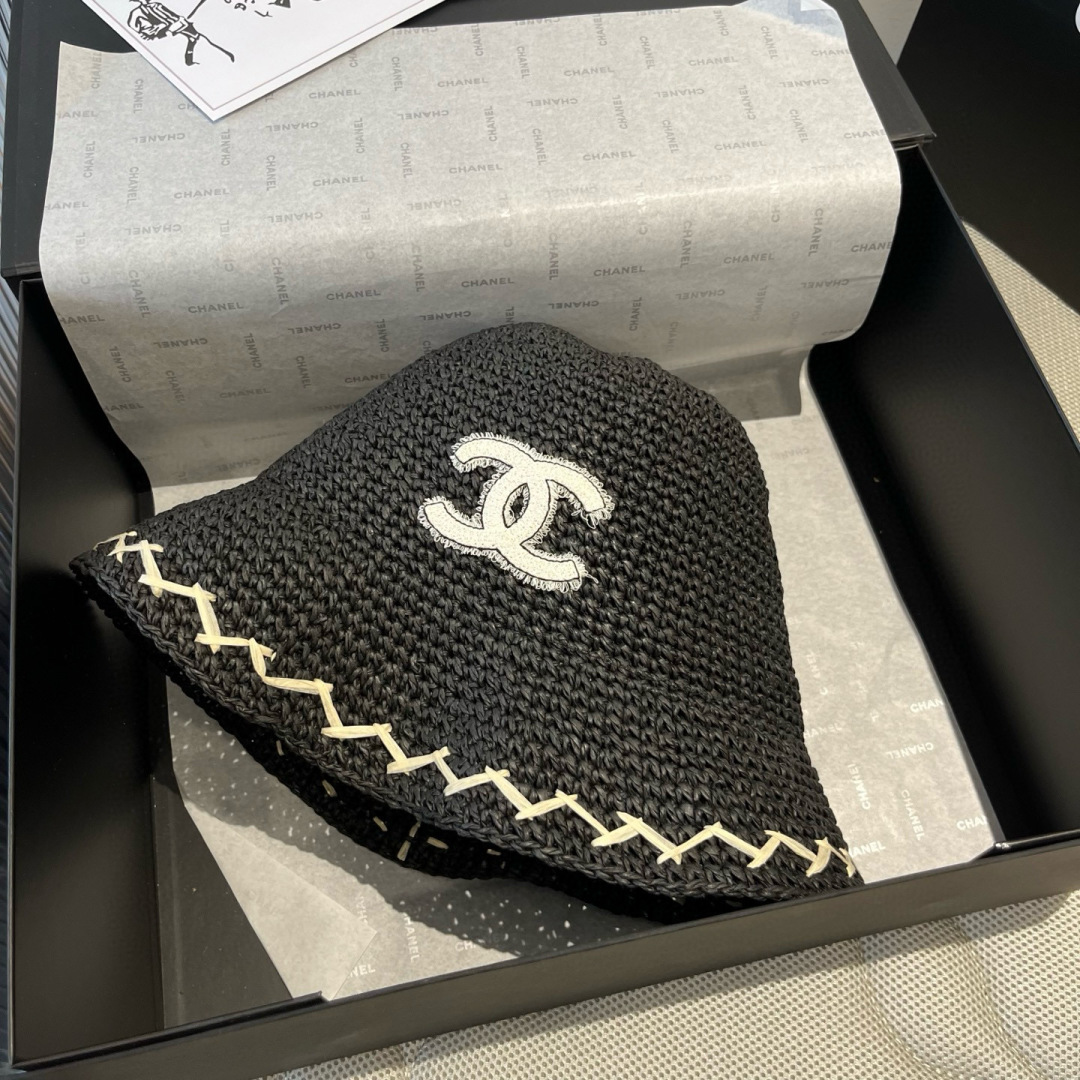 P

香奈儿Chanel 新款草帽，手工钩织草编帽，可折叠，携带方便，头围57cm