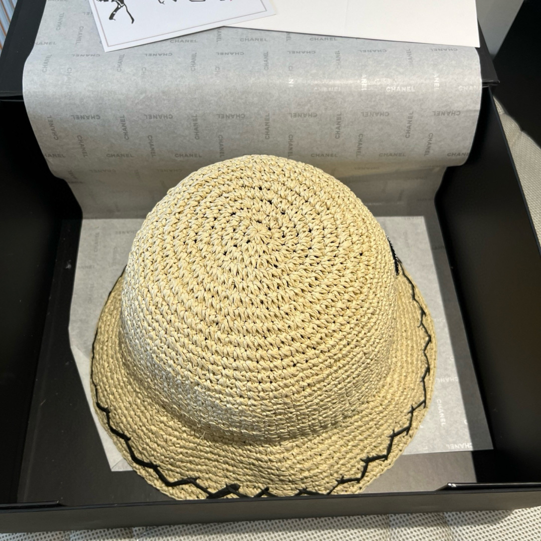 P

香奈儿Chanel 新款草帽，手工钩织草编帽，可折叠，携带方便，头围57cm