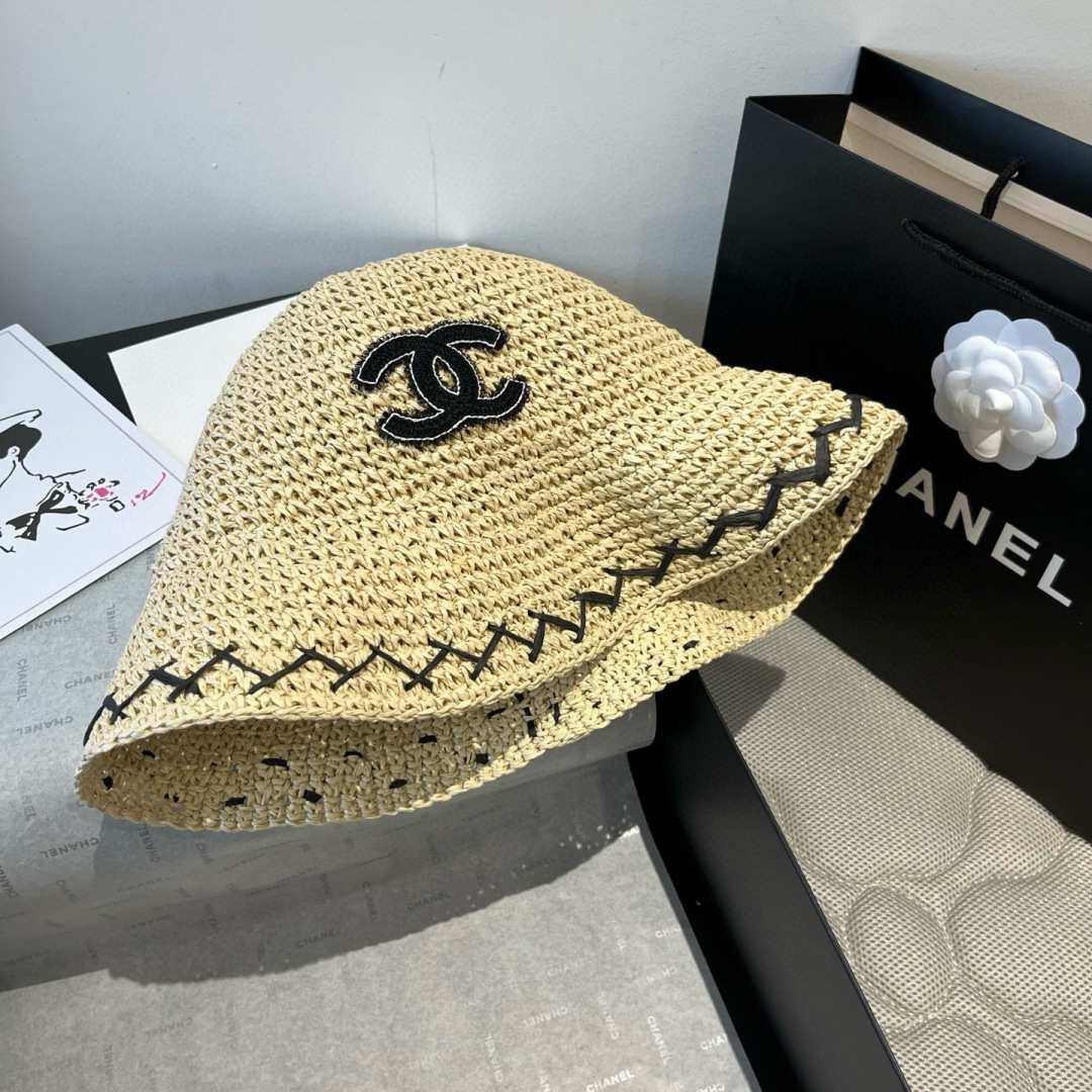 P

香奈儿Chanel 新款草帽，手工钩织草编帽，可折叠，携带方便，头围57cm