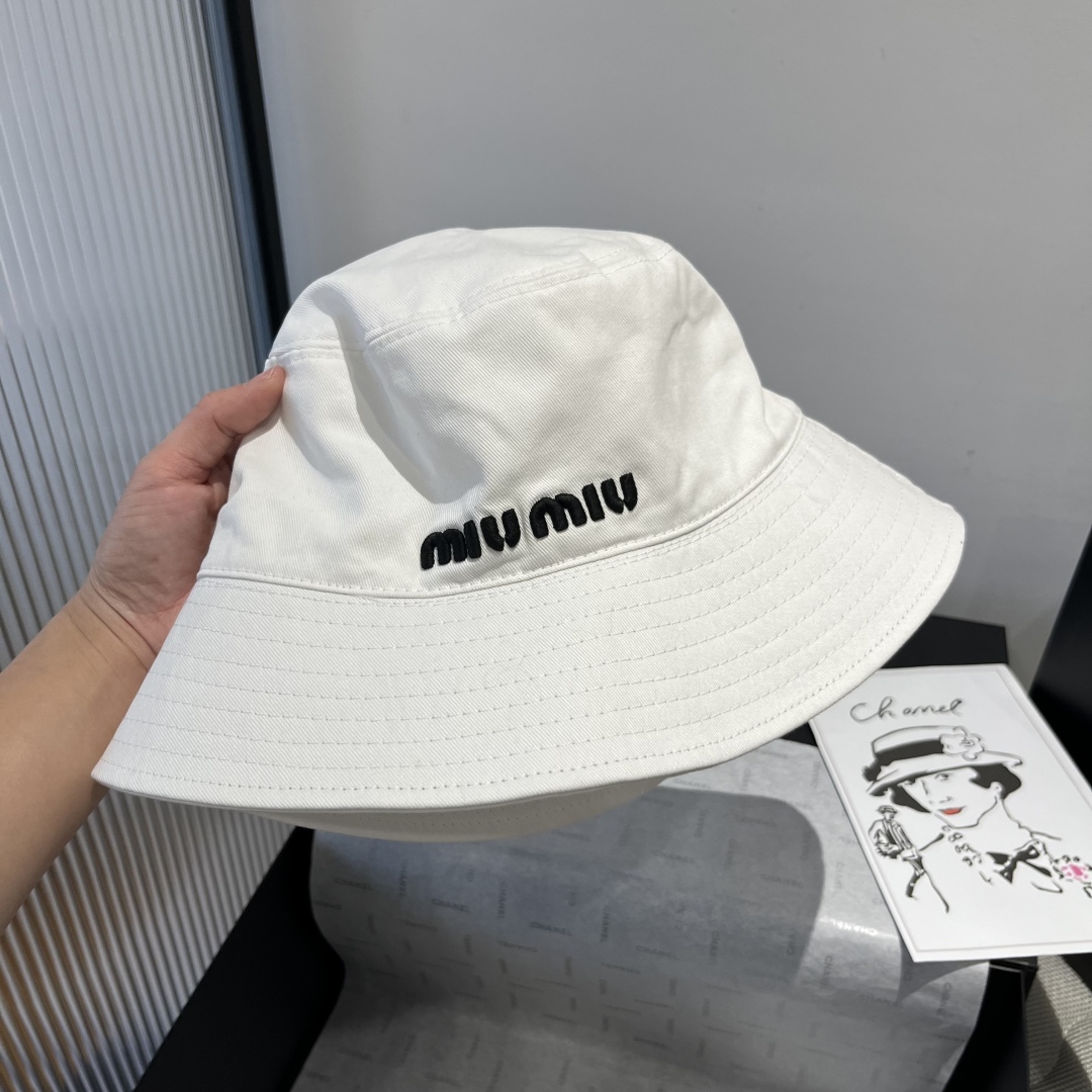 P

miumiu缪缪新款 纯棉渔夫帽，头围57cm