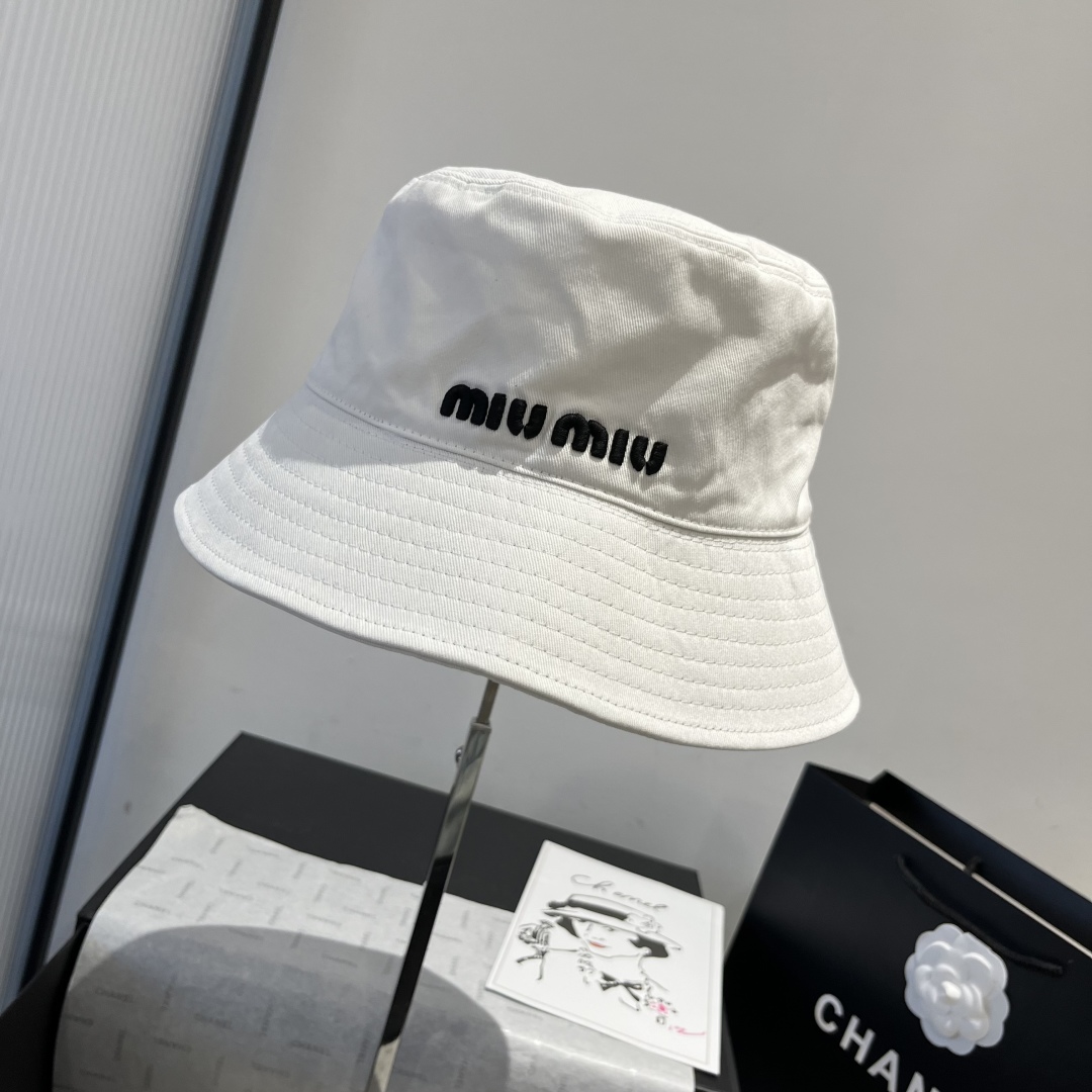 P

miumiu缪缪新款 纯棉渔夫帽，头围57cm