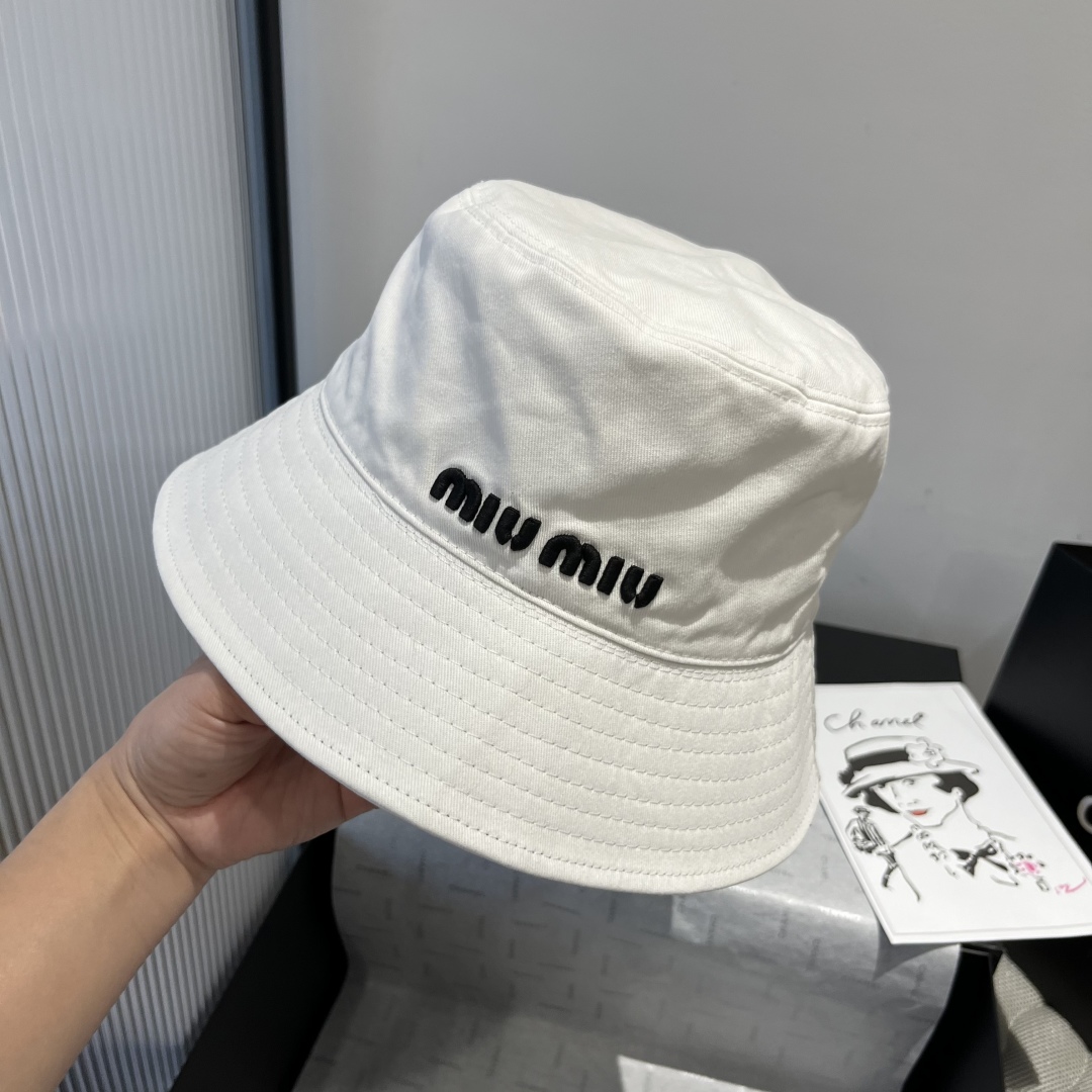 P

miumiu缪缪新款 纯棉渔夫帽，头围57cm
