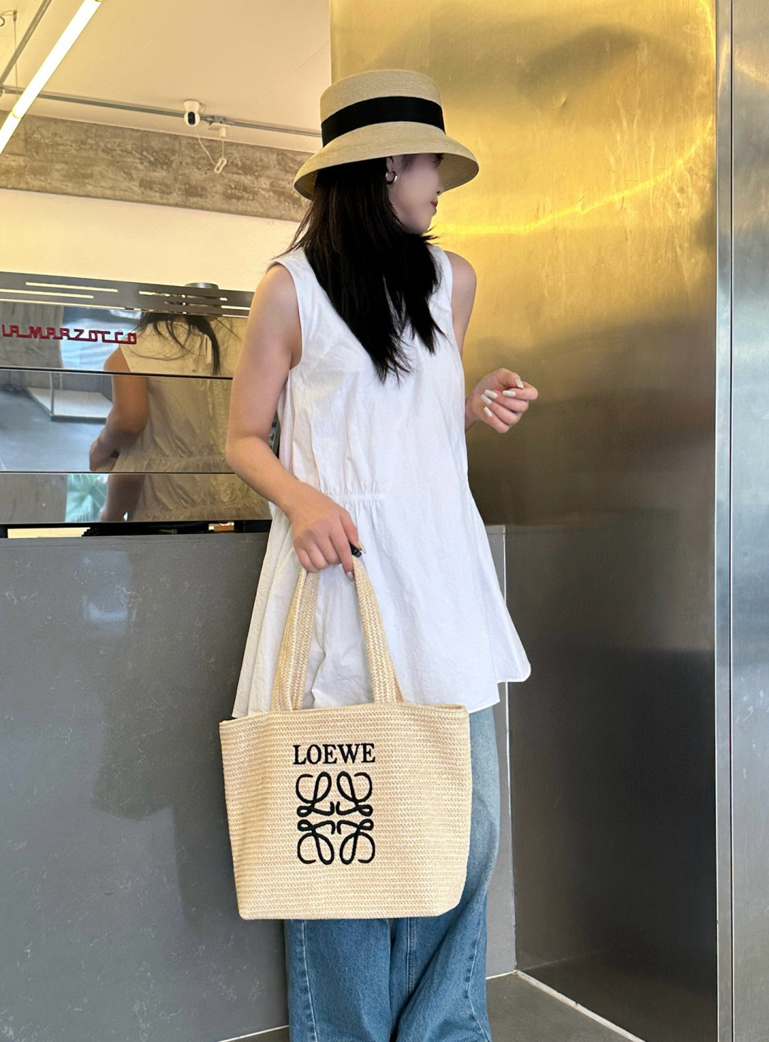 NO:343822,LOEWE new straw weaving bag, specifications 29*30 hat, straw hat, fisherman hat, baseball hat, hat, loewe, loewe, espadrilles, espadrilles, hatsLOEWE罗意威新款草编包,规格29*30帽子草帽渔夫帽棒球帽,帽子,loewe,loewe,espadrilles,espadrilles,hats,hat