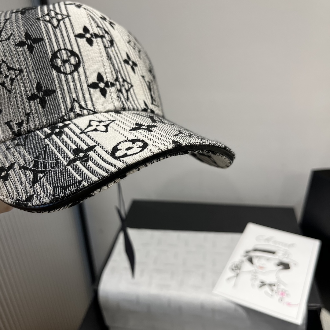 P

LV新款鸭舌帽，头围57cm