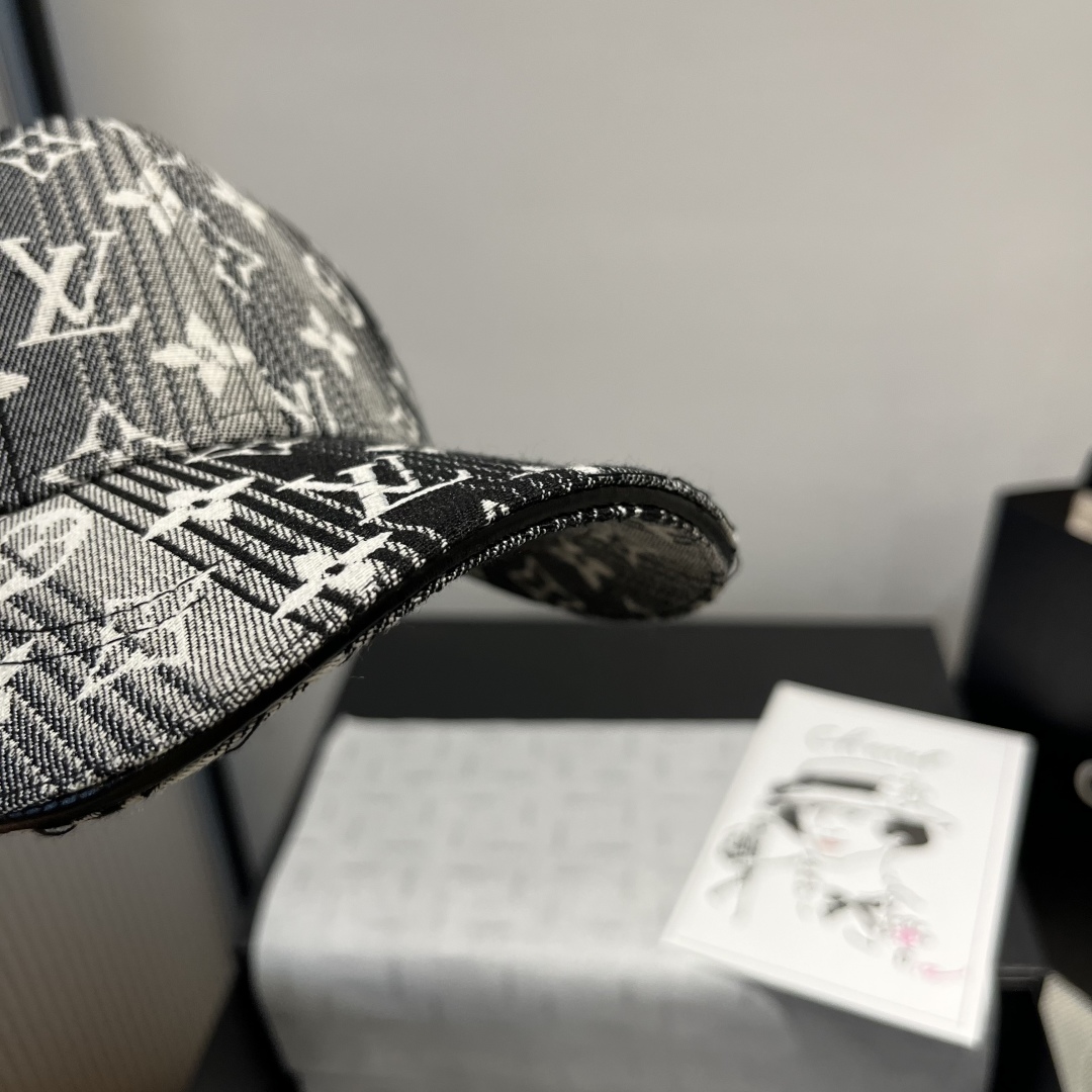 P

LV新款鸭舌帽，头围57cm
