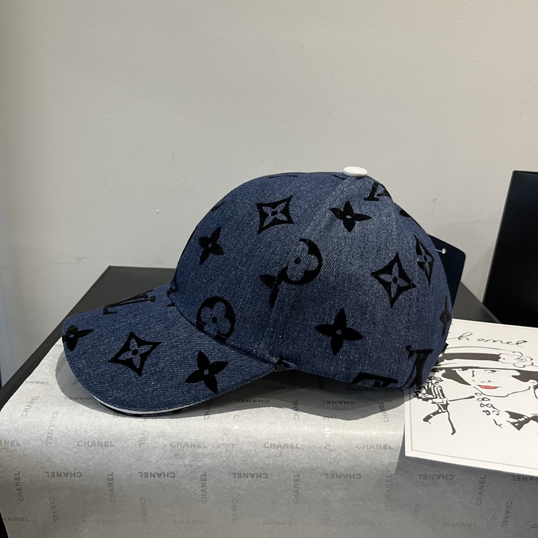 P

LV新款鸭舌帽，头围57cm