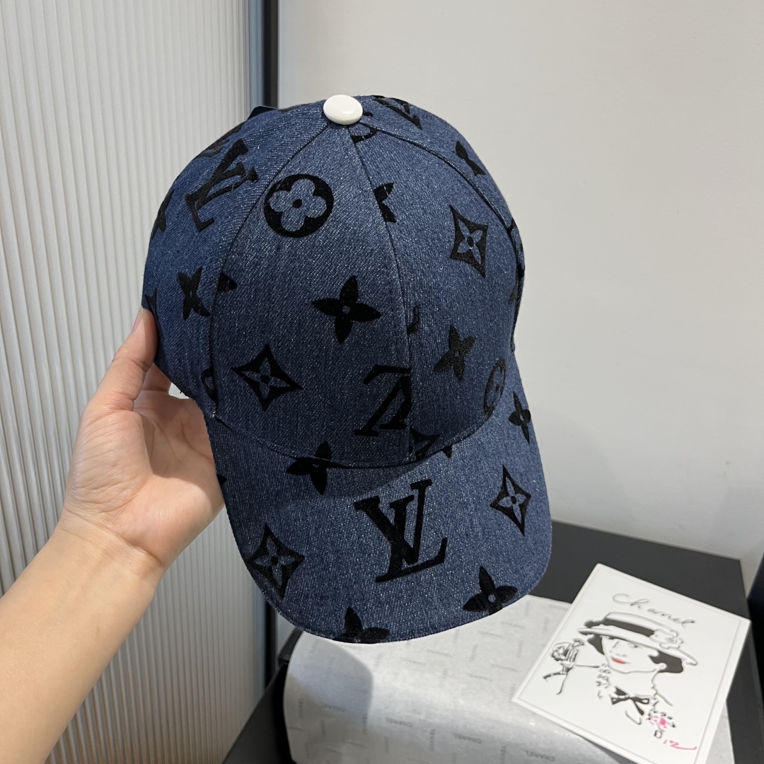 P

LV新款鸭舌帽，头围57cm