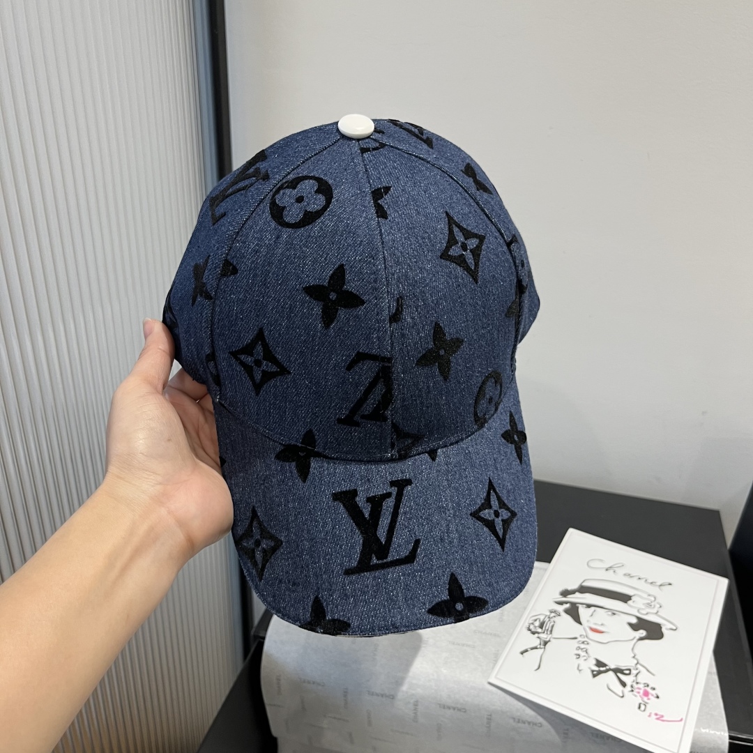 P

LV新款鸭舌帽，头围57cm