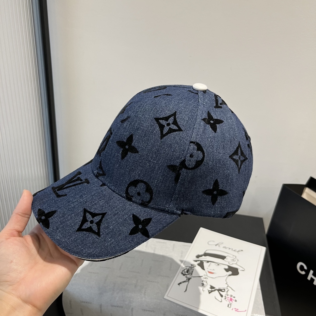 P

LV新款鸭舌帽，头围57cm