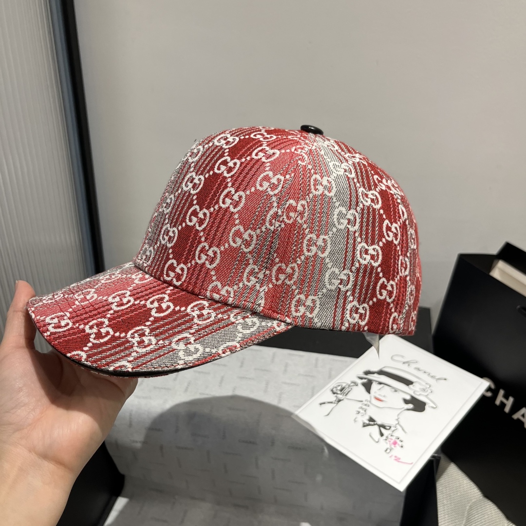 P

Gucci古奇新款鸭舌帽，头围57cm