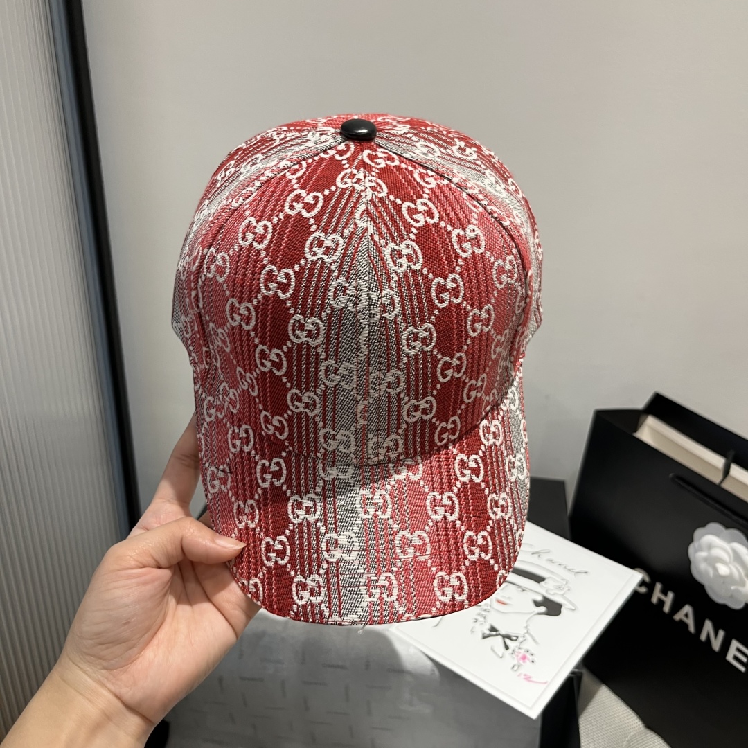 P

Gucci古奇新款鸭舌帽，头围57cm