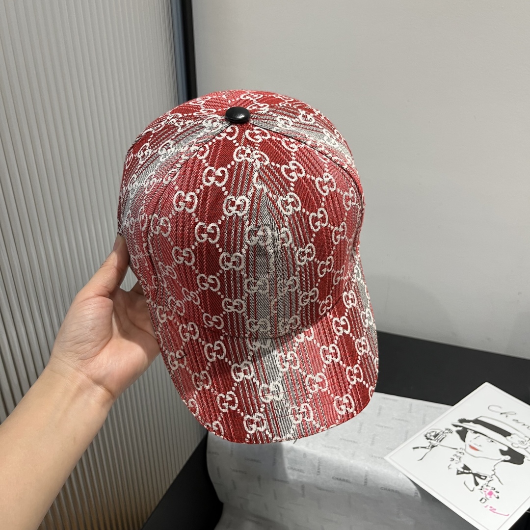P

Gucci古奇新款鸭舌帽，头围57cm