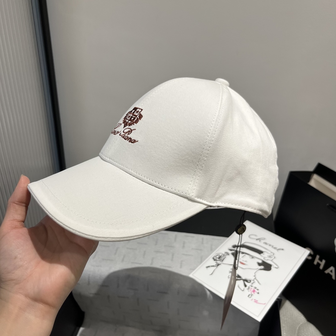 P

LP新款Loro Piana  新款高版本棒球帽