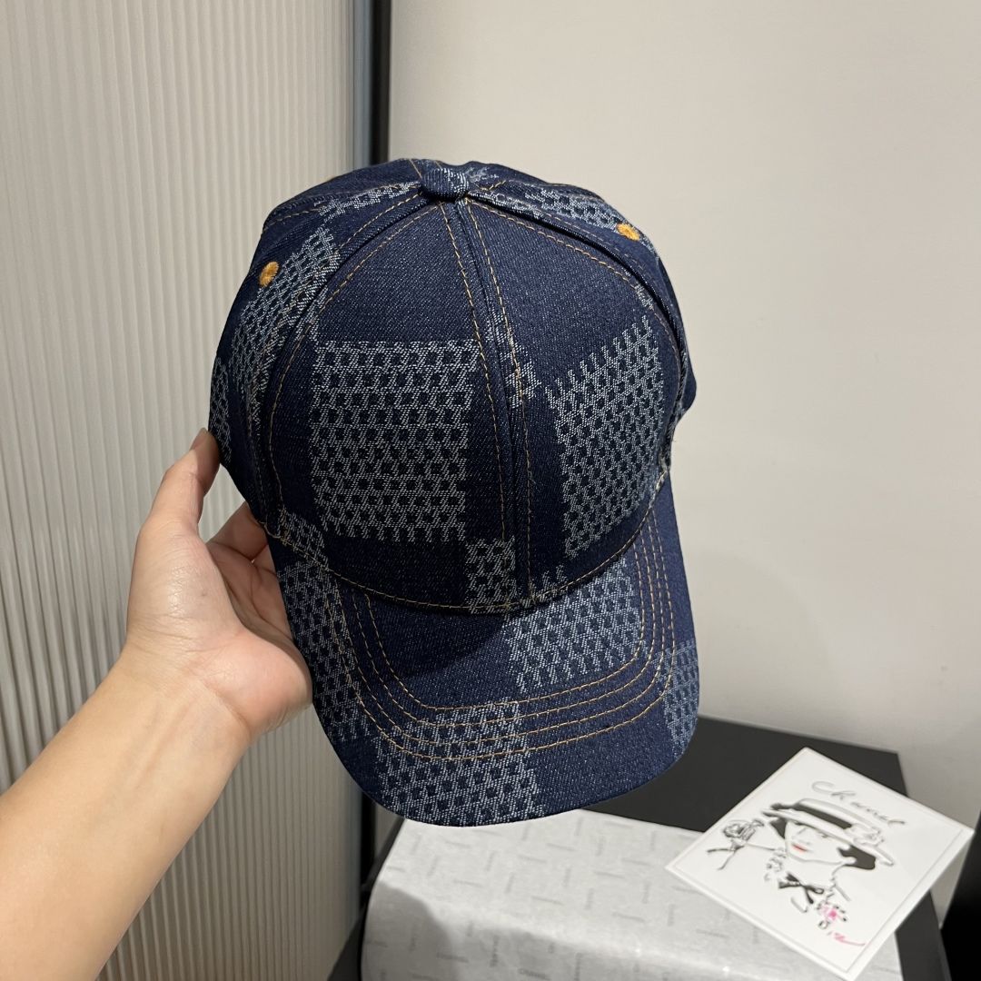 P

LV新款鸭舌帽，头围57cm