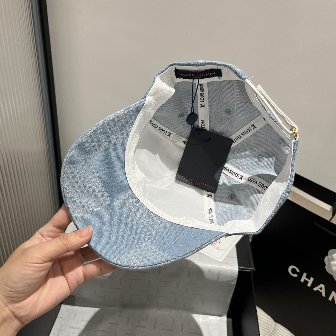P

LV新款鸭舌帽，头围57cm