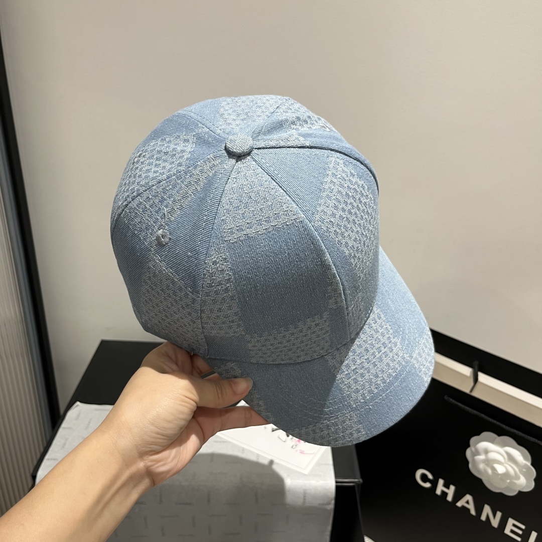 P

LV新款鸭舌帽，头围57cm