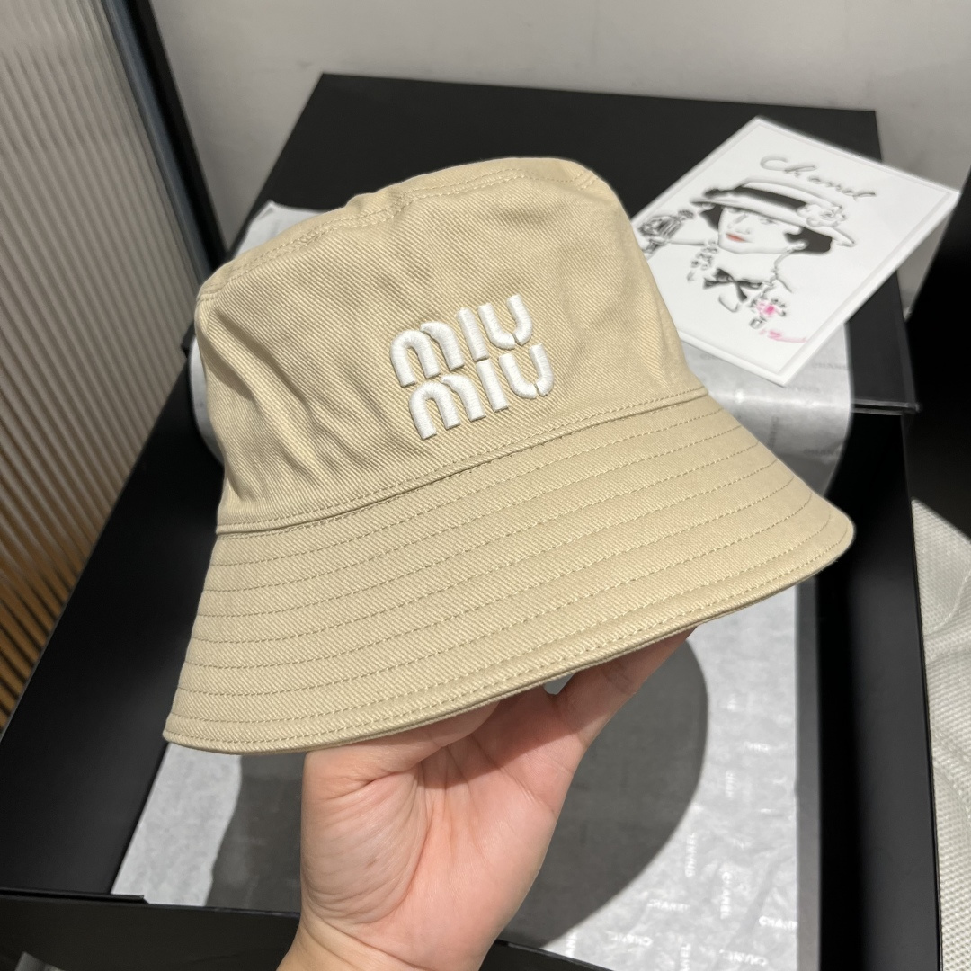 NO:346009,Miumiu Miu new fisherman hat, sun hat, head circumference 57cm hat, straw hat, fisherman hat baseball hat, hat, miumiu, espadrilles, hatsmiumiu缪缪新款渔夫帽,遮阳帽,头围57cm帽子草帽渔夫帽棒球帽,帽子,miumiu,espadrilles,hats,hat