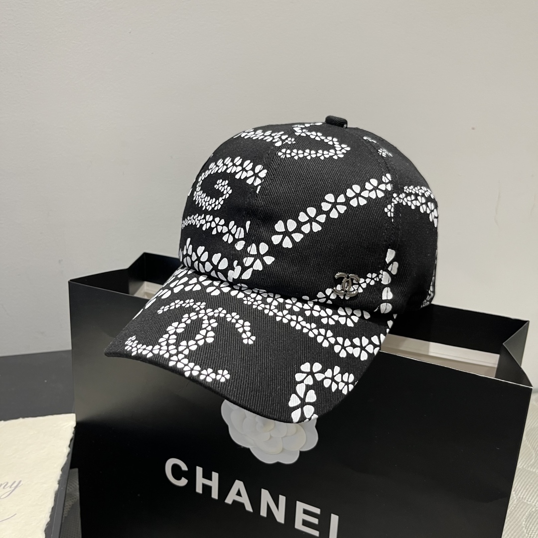 Chanel Baseball Cap - Black and White Floral Pattern,Head Circumference 57cm 2 cmp i1750272779844 8385 0 0