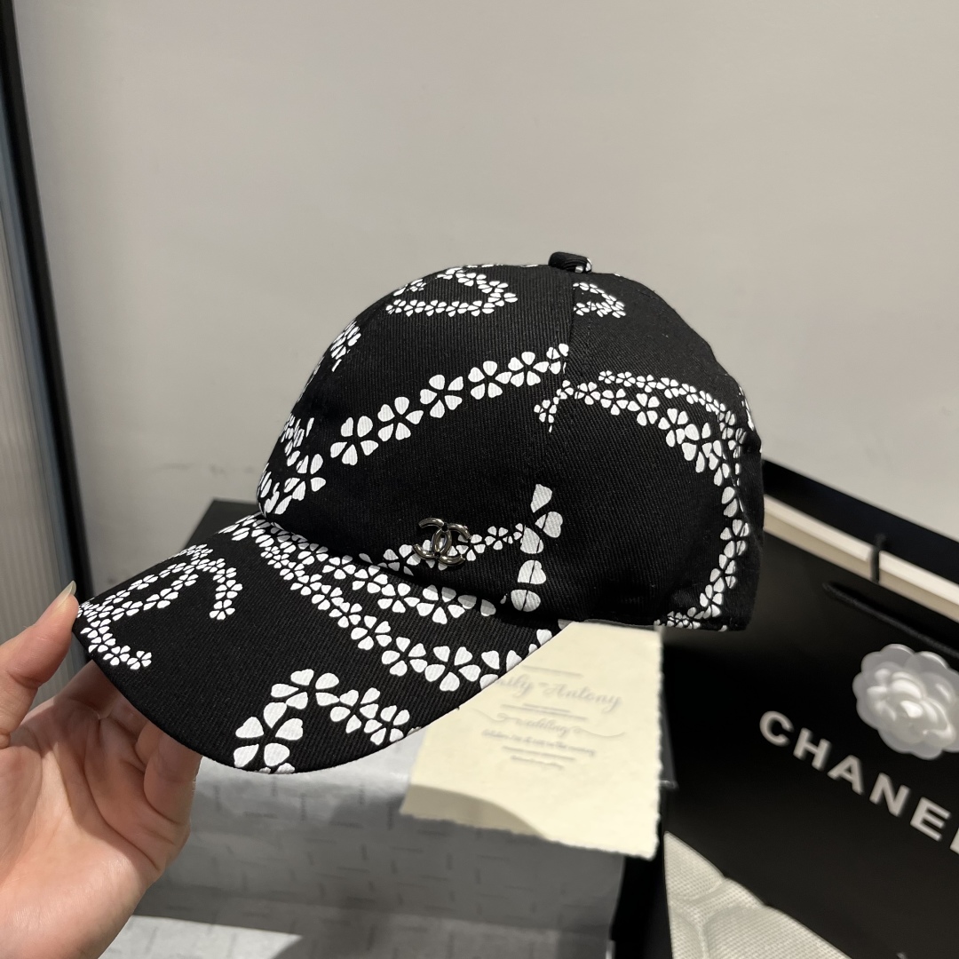 Chanel Baseball Cap - Black and White Floral Pattern,Head Circumference 57cm 3 cmp i1750272785878 6682 0 1