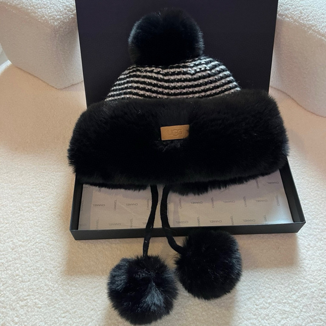 🆕

Ugg护耳保暖帽，加毛内里，轻盈舒适，四个色