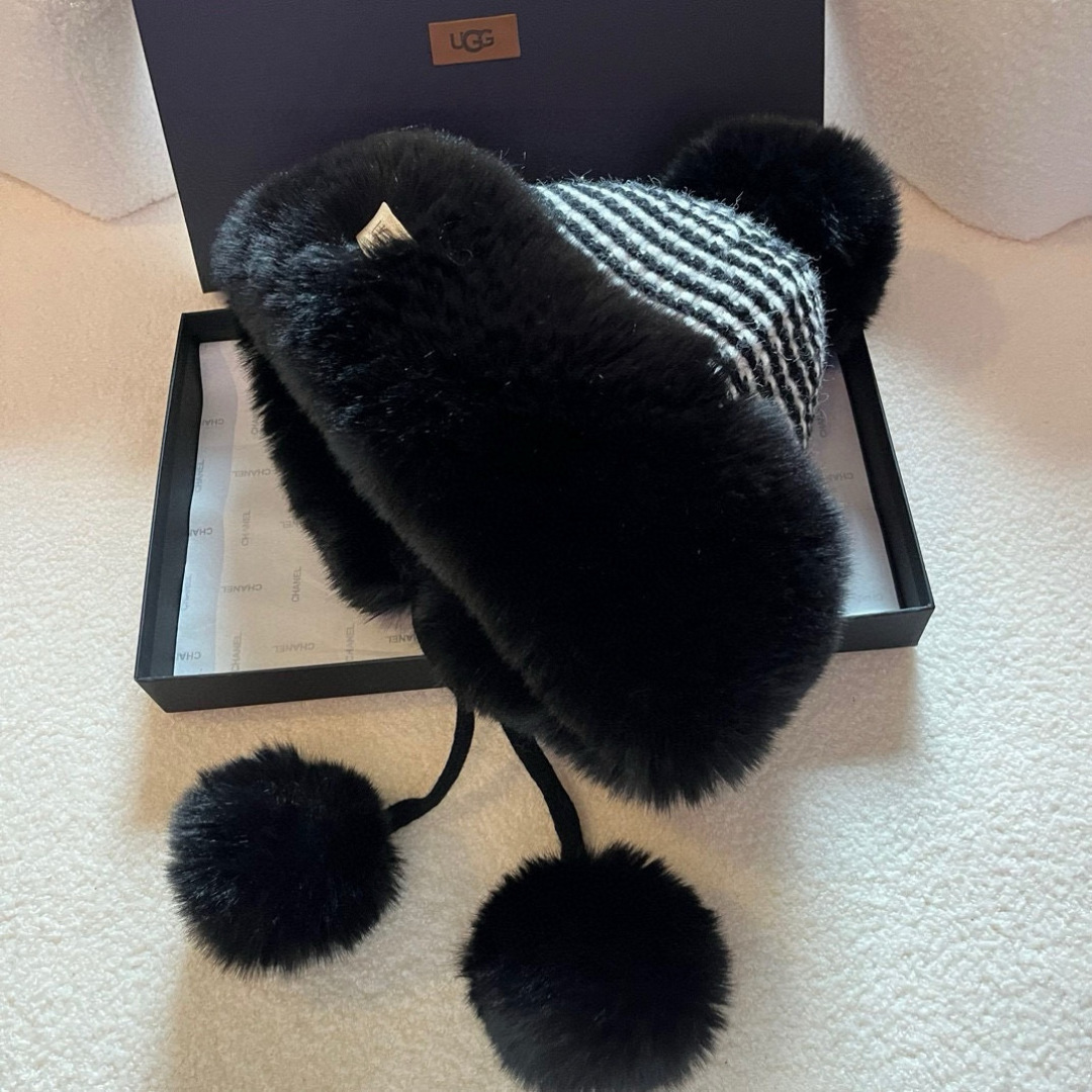 🆕

Ugg护耳保暖帽，加毛内里，轻盈舒适，四个色