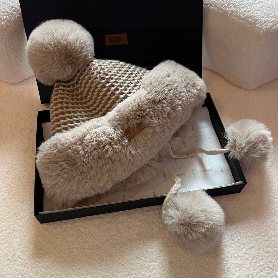 🆕

Ugg护耳保暖帽，加毛内里，轻盈舒适，四个色