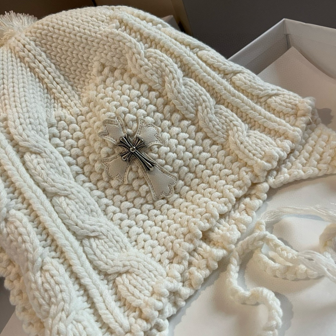 🆕

克罗心新款针织护耳帽，高级定制