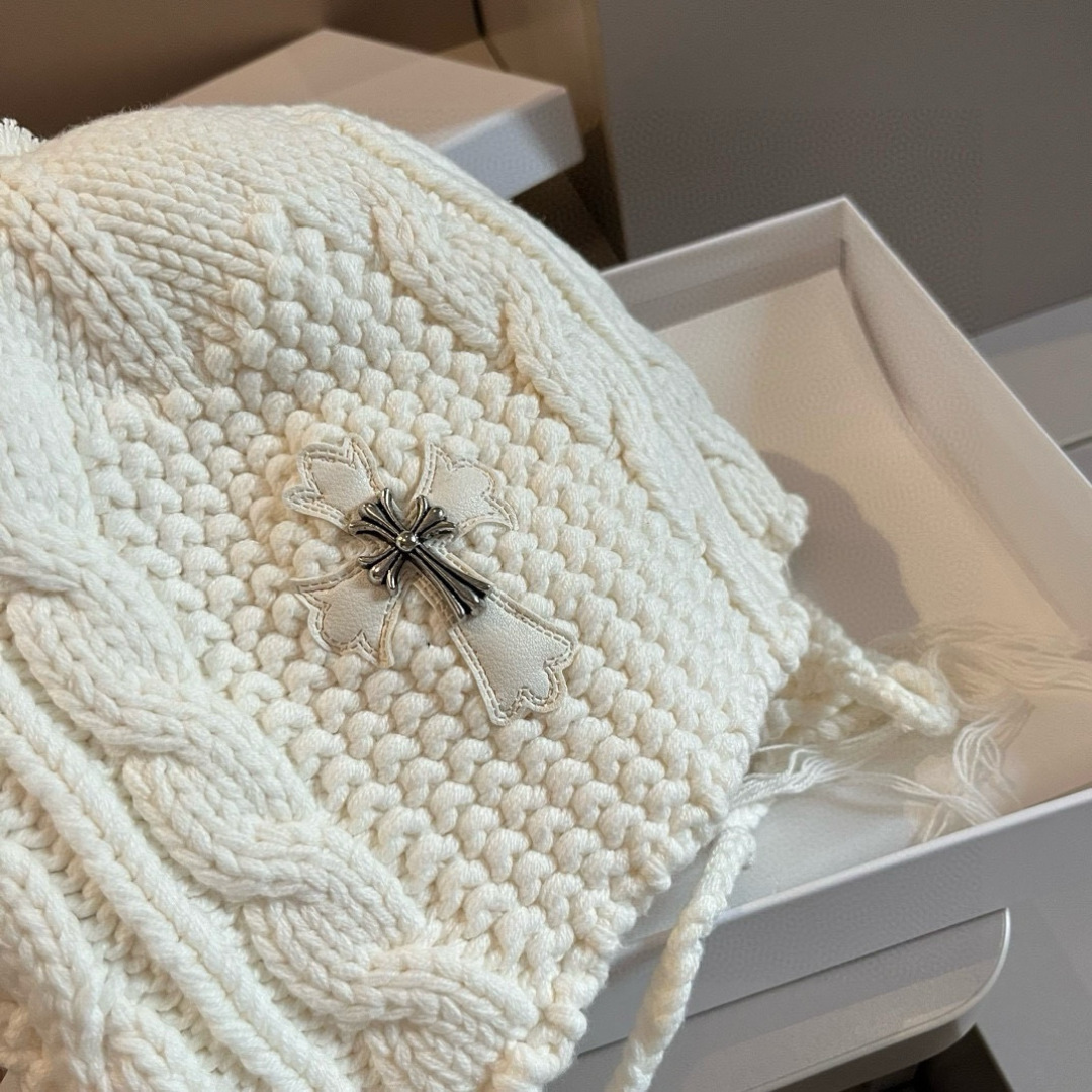 🆕

克罗心新款针织护耳帽，高级定制