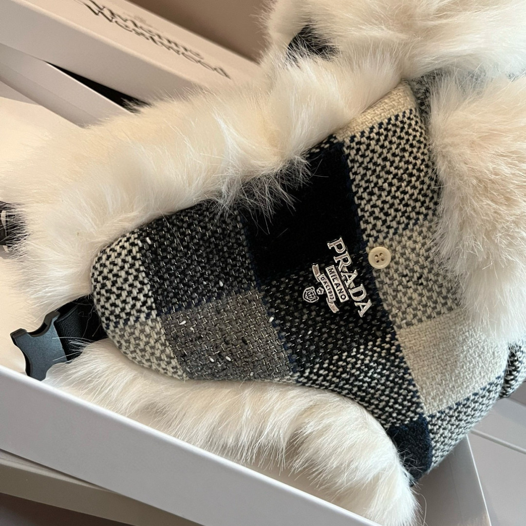 🆕

Prada普拉达新款护耳雷锋帽