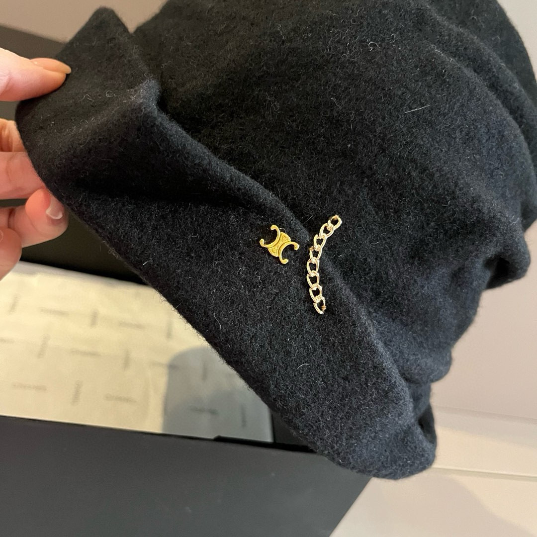 🆕
Celine赛琳新款卷边渔夫帽，百分百羊毛🦙面料，头围57cm