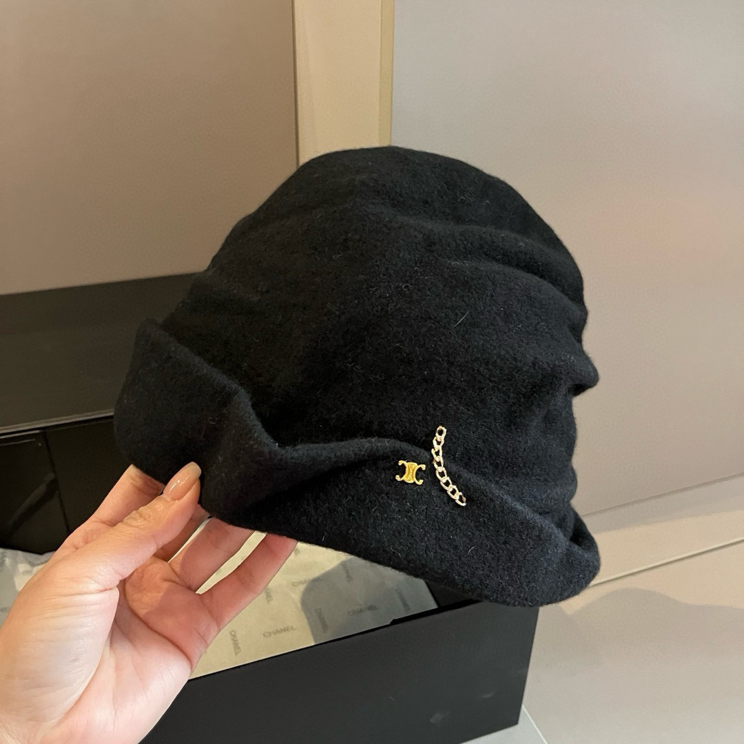 🆕
Celine赛琳新款卷边渔夫帽，百分百羊毛🦙面料，头围57cm