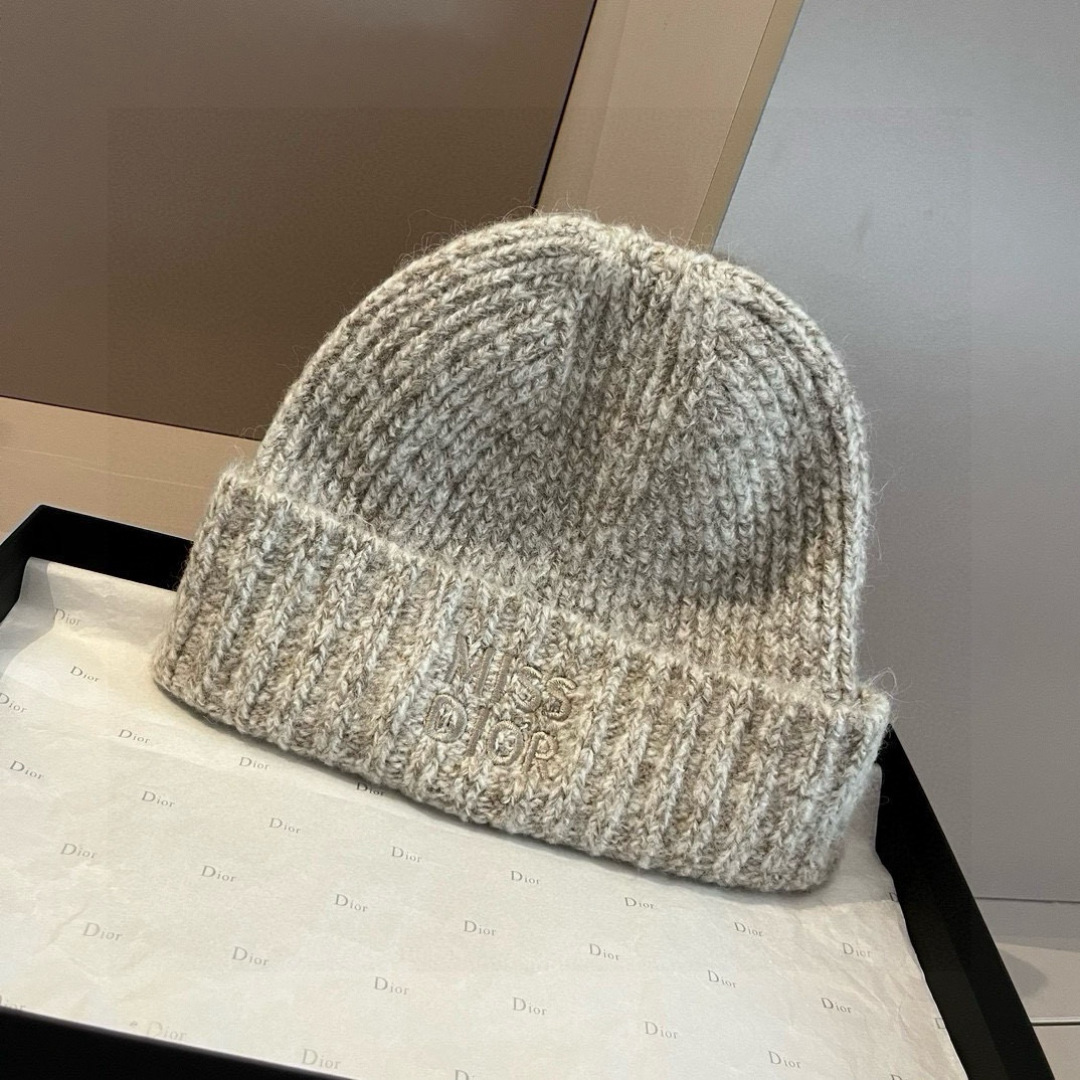 🆕

Dior Miss迪奥针织毛线帽，羊毛帽