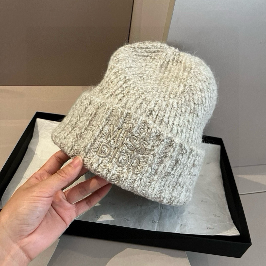 🆕

Dior Miss迪奥针织毛线帽，羊毛帽