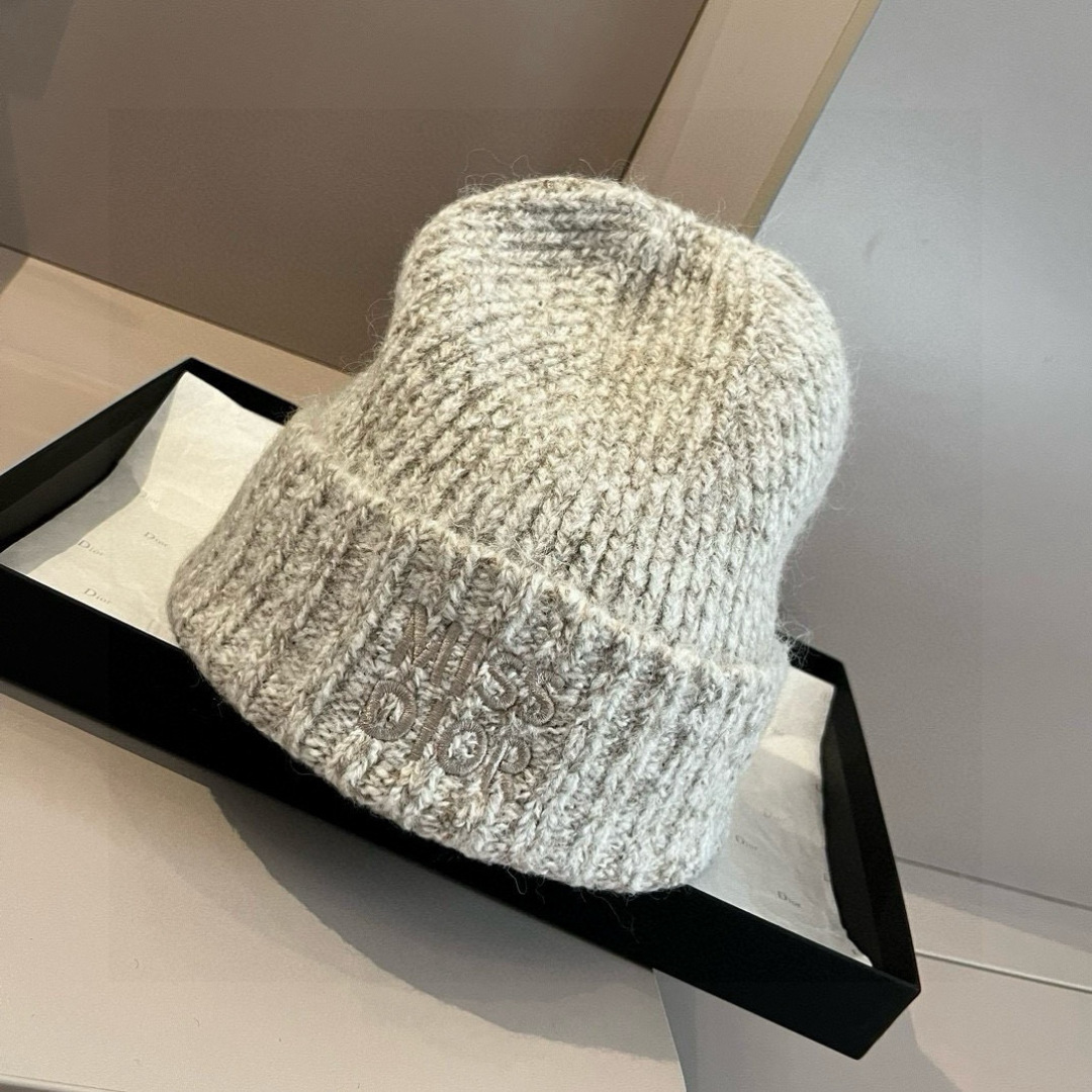 🆕

Dior Miss迪奥针织毛线帽，羊毛帽