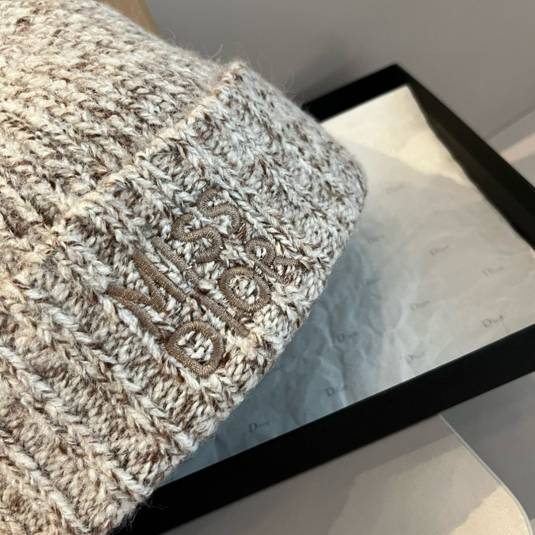 🆕

Dior Miss迪奥针织毛线帽，羊毛帽